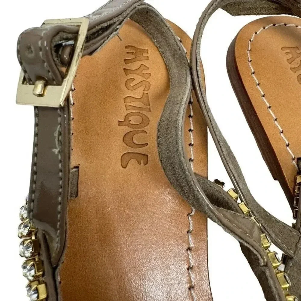 Mystique Rhinestone Toe Loop Sandals Size 10 mocha and gold toe ring thongs New